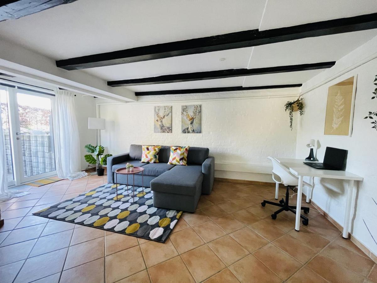 Aday - Central Charming Apartment With Terrace 올보르 외부 사진
