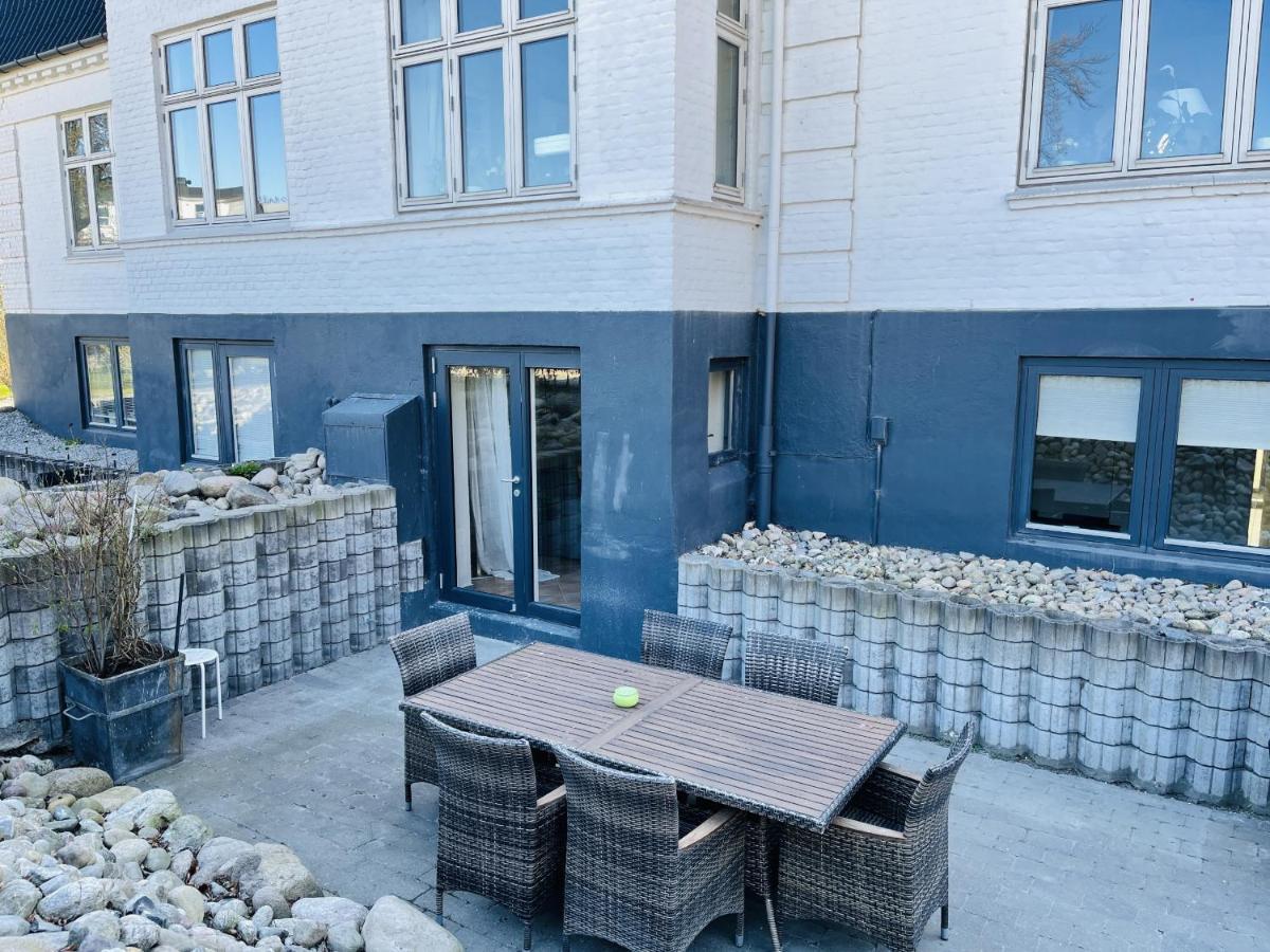 Aday - Central Charming Apartment With Terrace 올보르 외부 사진