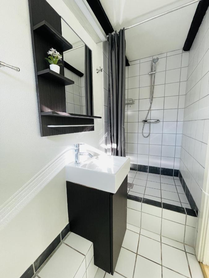 Aday - Central Charming Apartment With Terrace 올보르 외부 사진